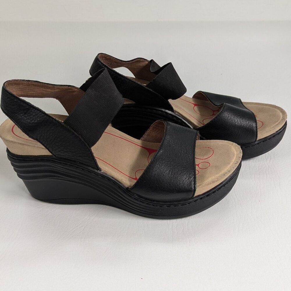 Bionica Stream Black Leather Wedge Sandal 8.5